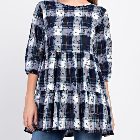 💙Navy & White Floral Plaid Tunic Top - Picture 4 of 5